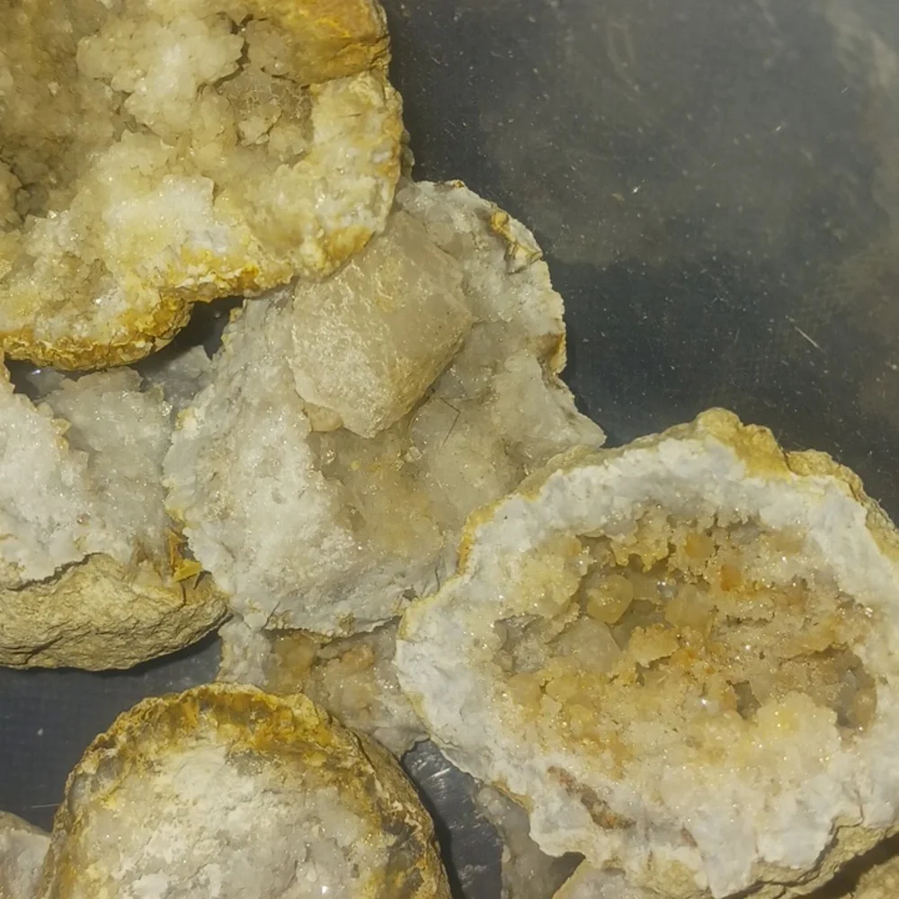 Natural Geode Stone Set - Picture 4 of 8